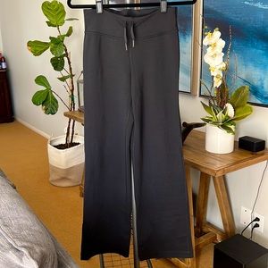Lululemon Sweatpants Sz 6